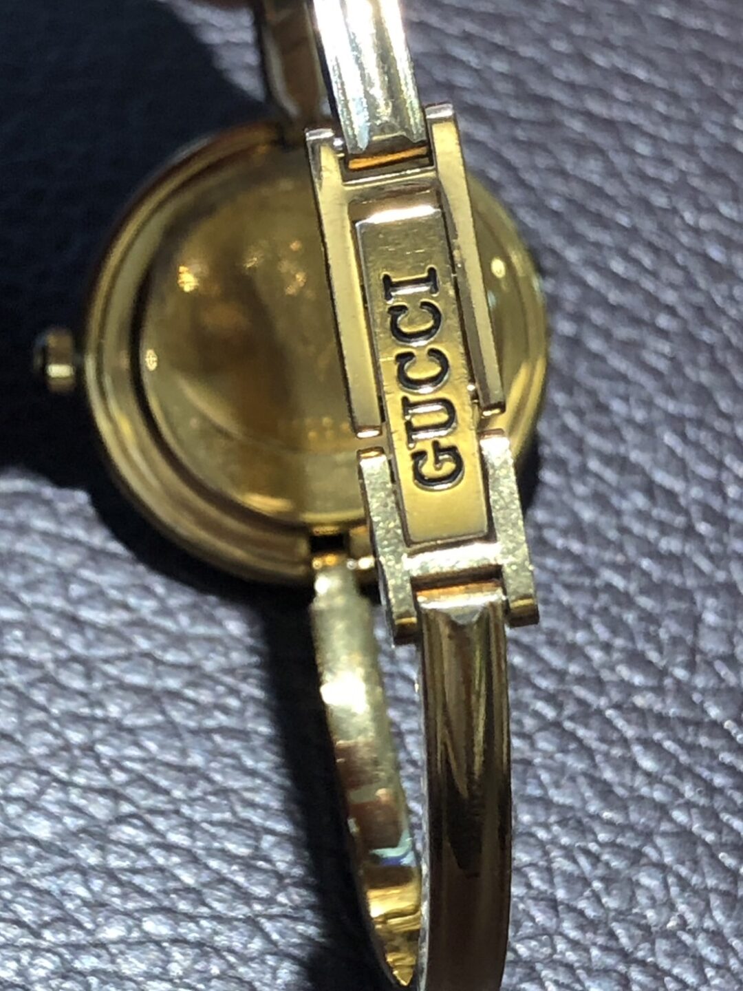 GUCCI(グッチ)チェンジベゼル】Ref.1100-Lのオーバーホールはブローチ