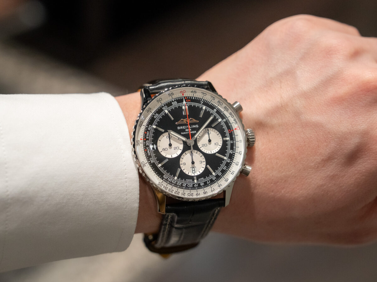 フェア開催中！】早くもクリスマスムード？ブライトリングの革ベルト