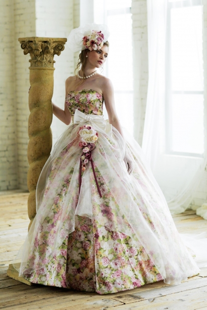 カラードレス・カクテルドレス | ブライダルギャラリー鈴乃屋/山口県の