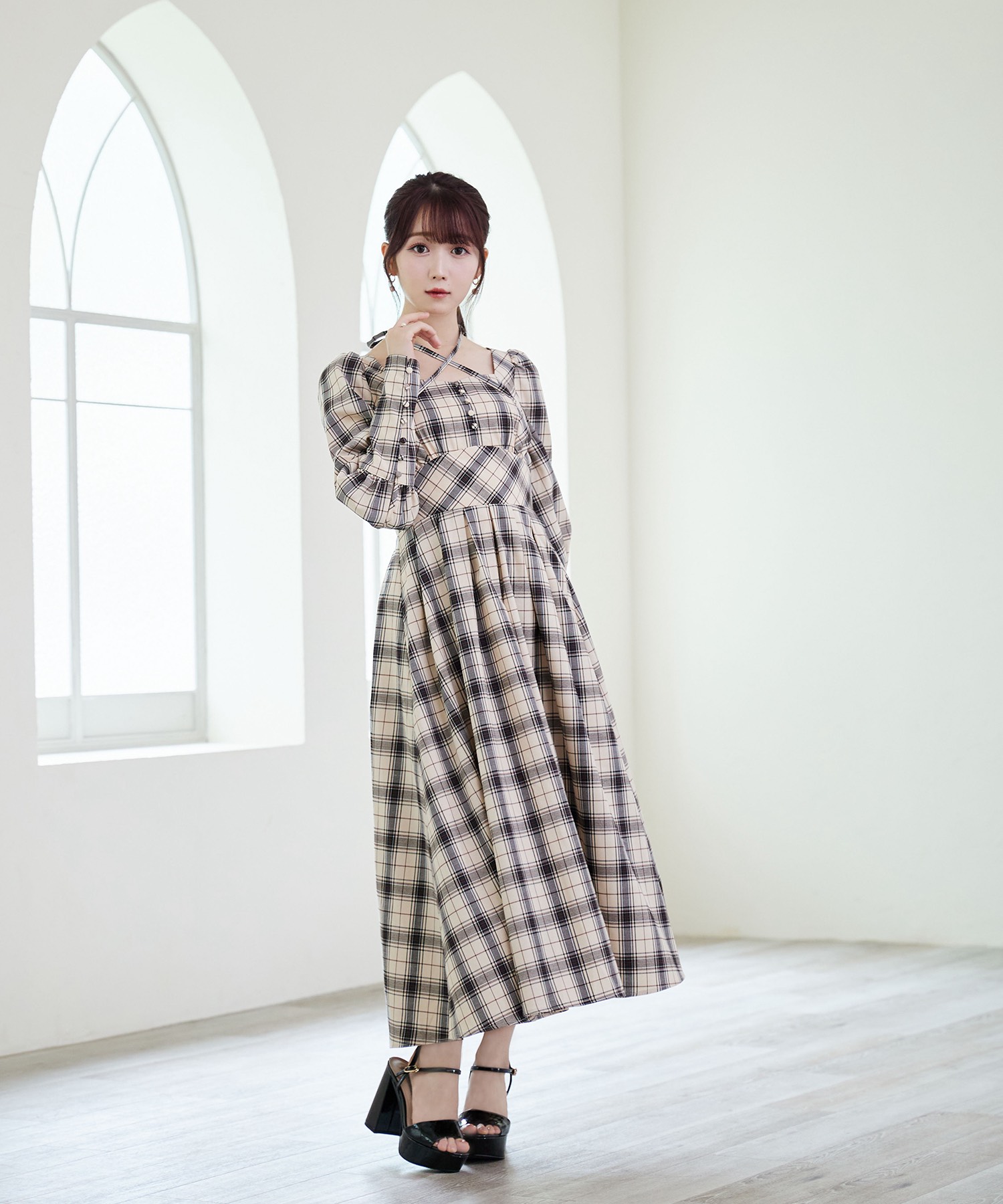 check box tuck dress【beige】 – BUNNY APARTMENT
