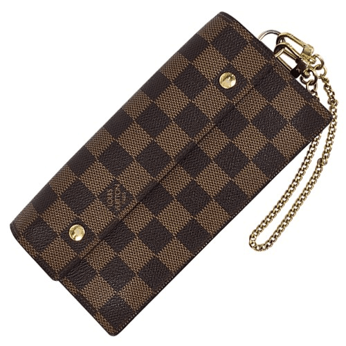 イニシャル入りルイヴィトンの財布は買取に出せる？売れる人気シリーズ