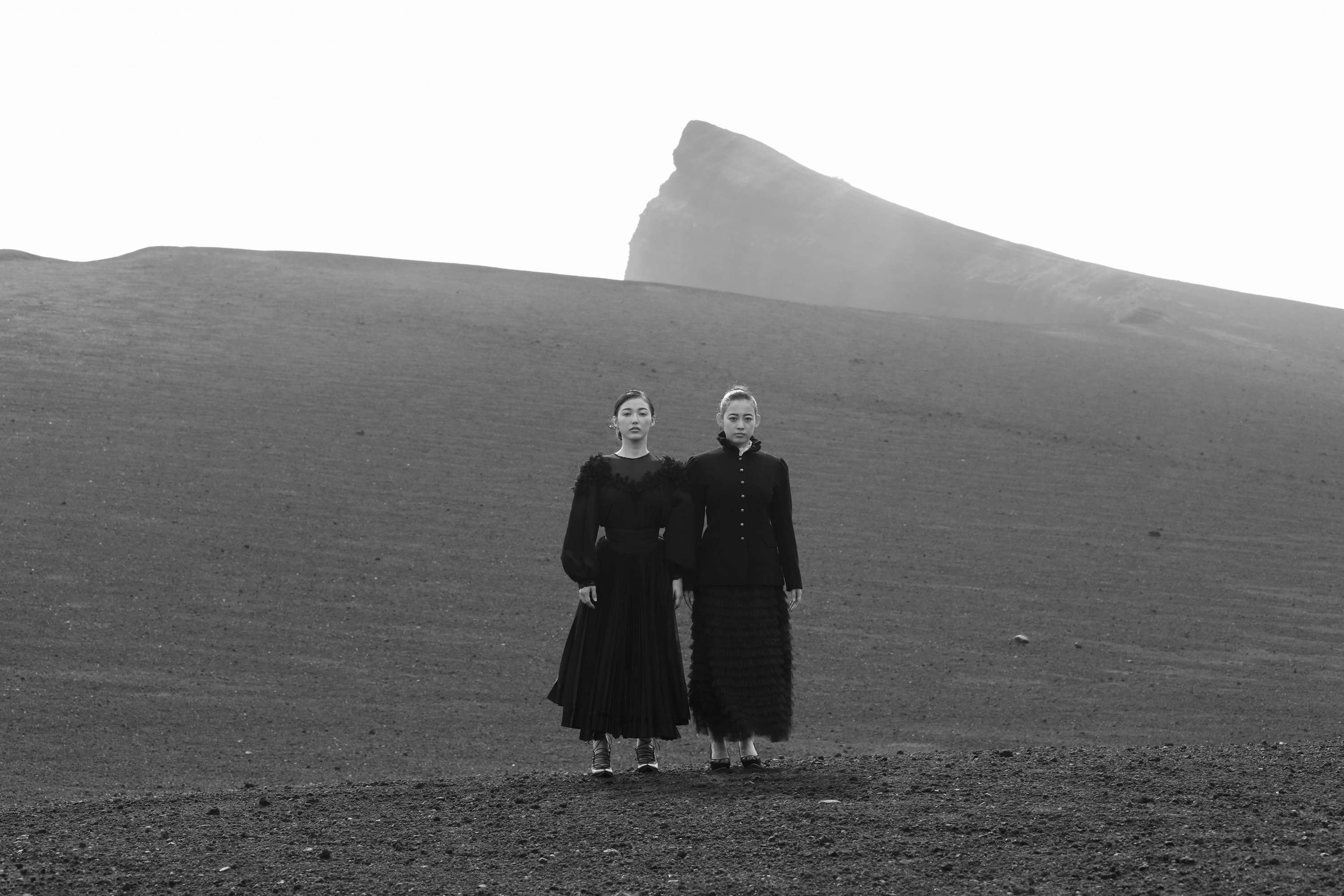 篠山紀信が世界のクリエイターと団結。新境地となる写真集と映像作品を