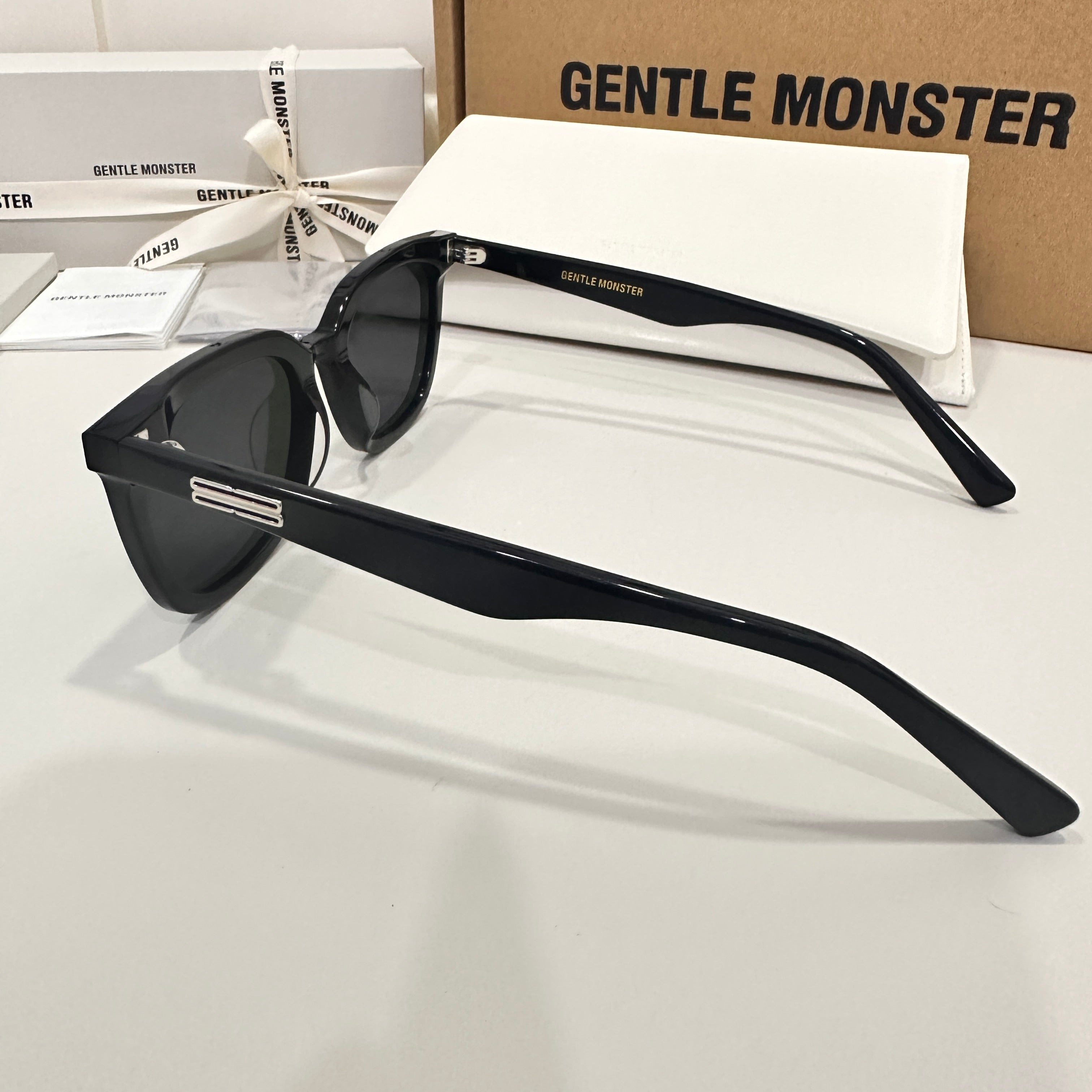 Heizer 01 – BTSGLASSES