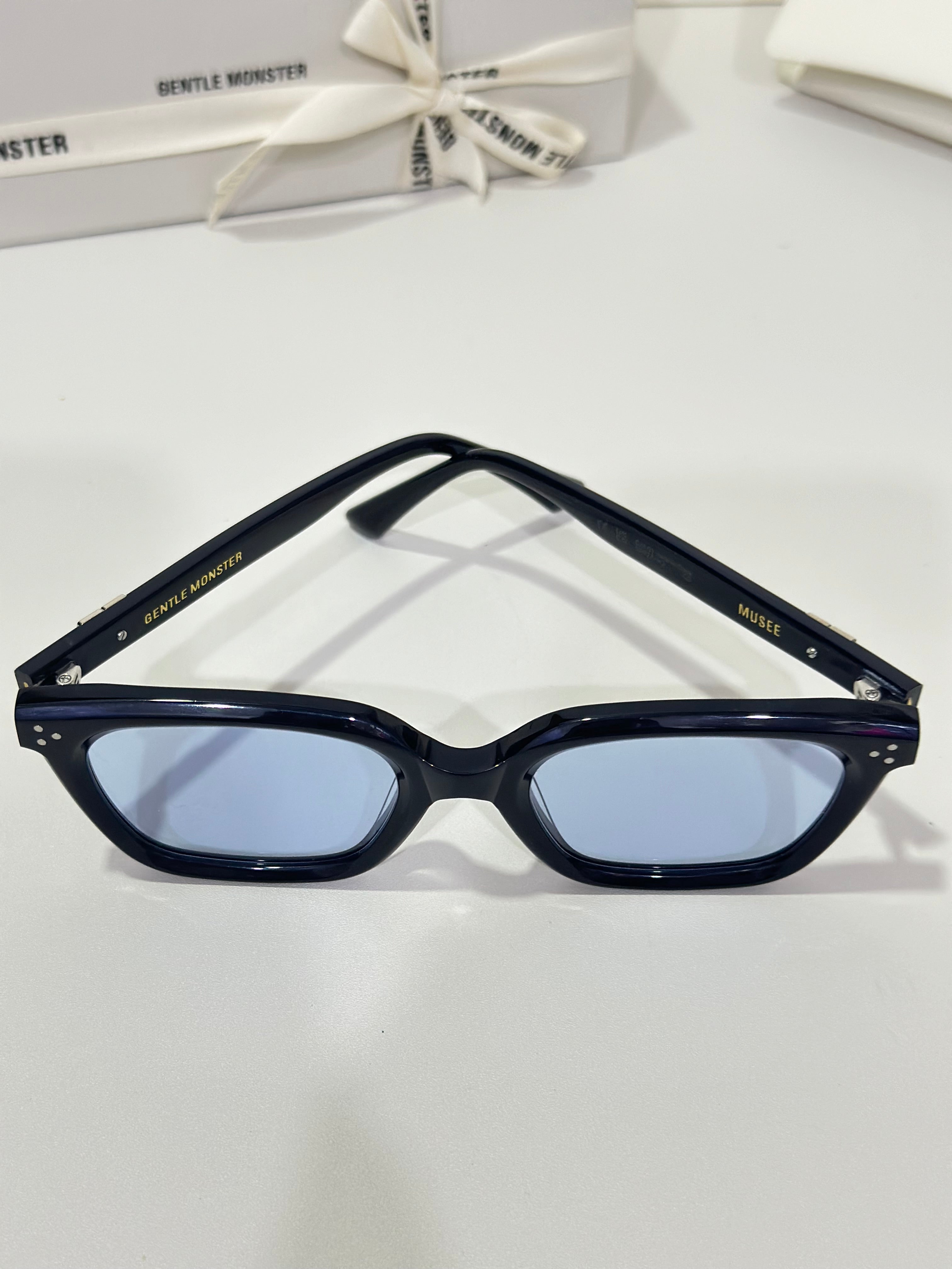 Musee 01(BL) – BTSGLASSES