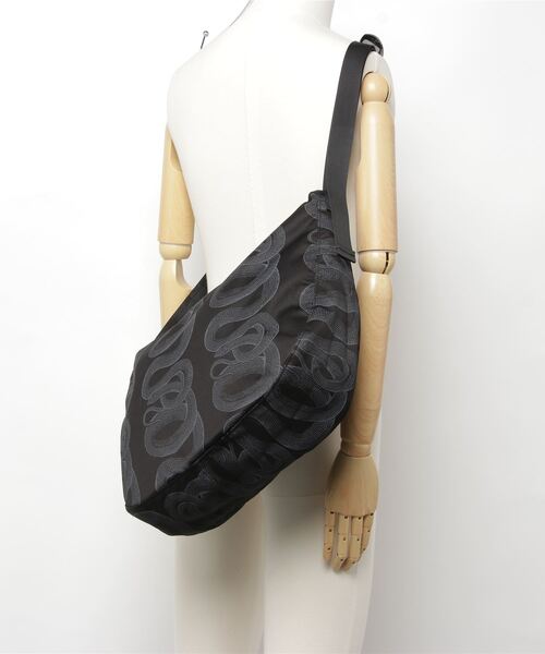 HYSTERIC GLAMOUR（ヒステリックグラマー）の「SNAKE LOOP柄 クロス