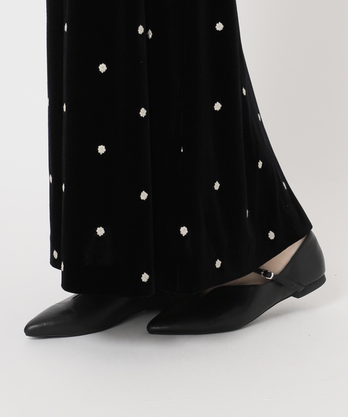 追加6》【WEB限定】手洗い可 / ベロアフラワー刺繍ワンピース