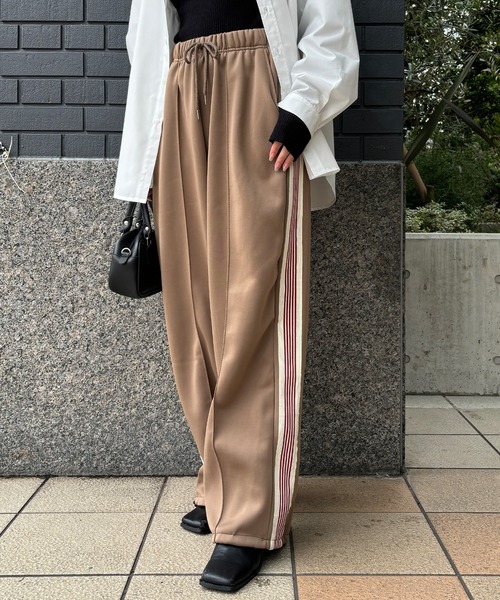 セール】【ISOOK / アイスー】サイドライントラックパンツ / ワイド