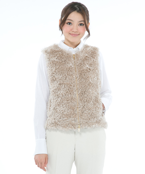 自由区（ジユウク）の「テディファー ベスト（ダウンベスト）」 - WEAR