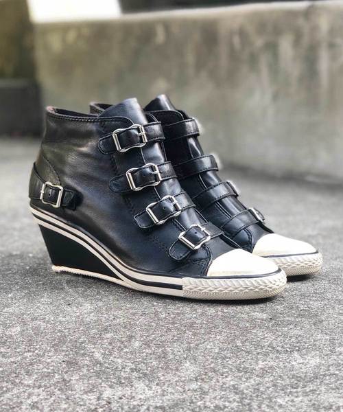 ASH（アッシュ）の「【GENIAL】BL/WH ヒールレザースニーカー