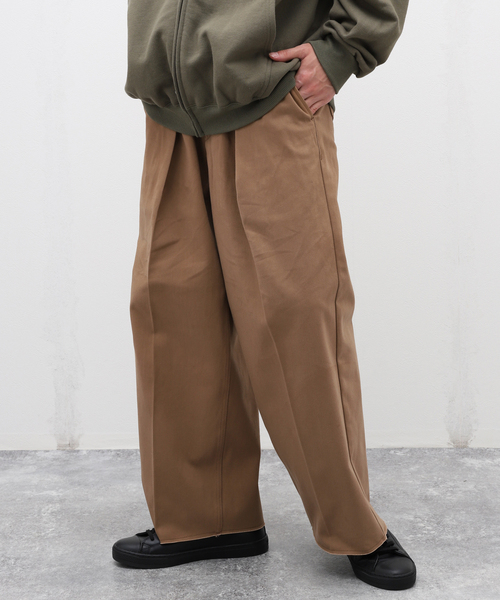 saby（サバイ）の「【saby / サバイ】TUCK BAGGY CLASSIC WORKER SATIN