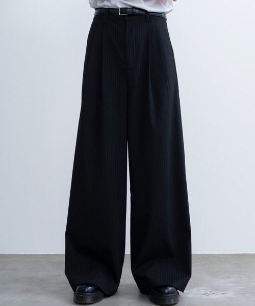 Two tuck wide straight stripe slacks / 2タックワイドストレート