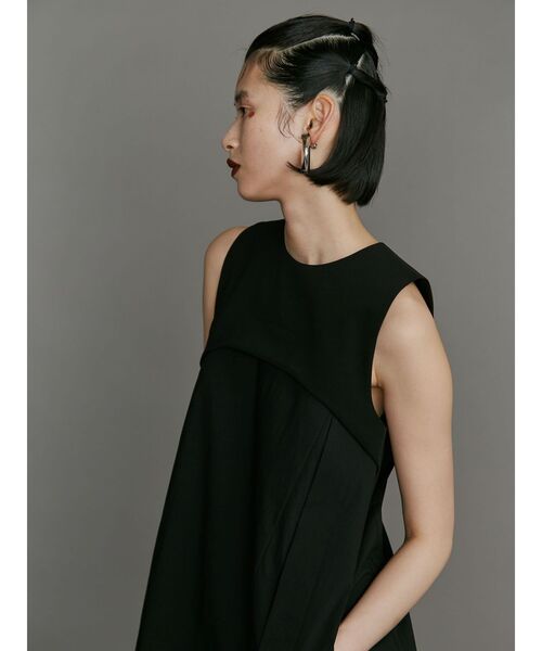 UN3D.（アンスリード）の「COCOON ARCH TOP / コクーンアーチトップ