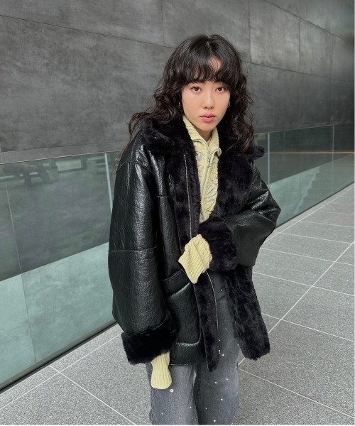 Ameri（アメリ）の「UND REVERSIBLE BONDING JACKET（ライダース