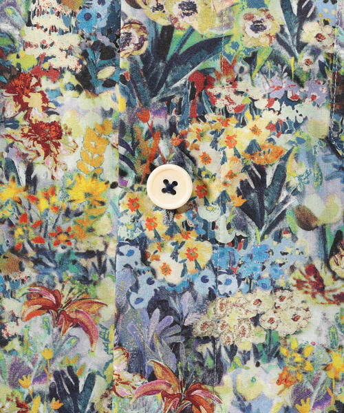 caban（キャバン）の「CABaN コットン フラワープリントハーフスリーブ