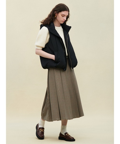 Mila Owen（ミラオーウェン）の「フード付きパテッドフレンチダウン