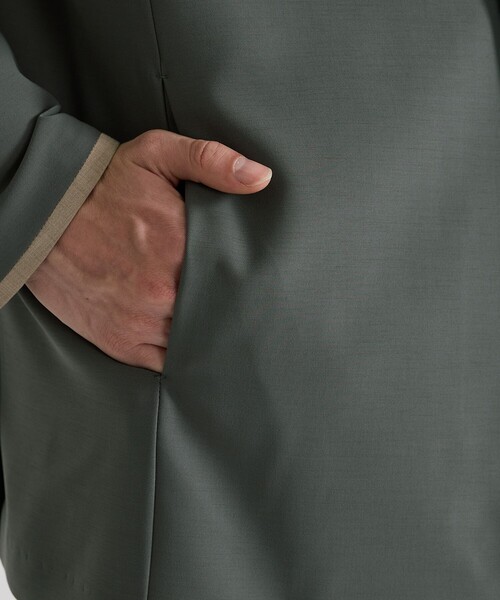 UNITED TOKYO（ユナイテッドトウキョウ）の「バイカラーノーカラー