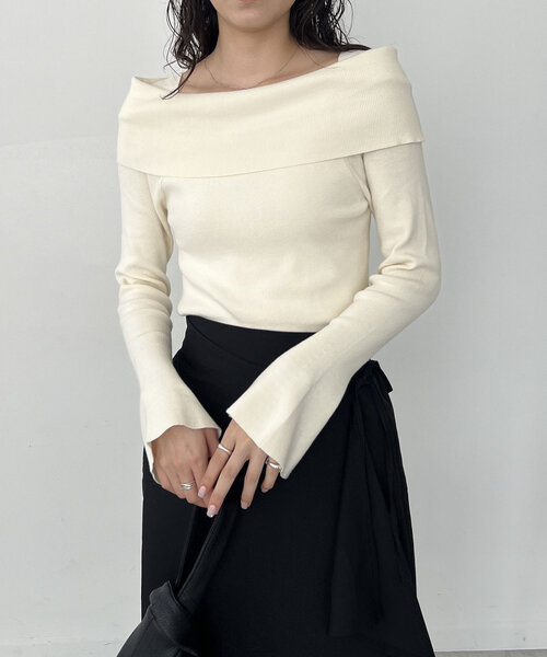 CAPRICIEUX LE'MAGE（カプリシューレマージュ）の「オフショル風