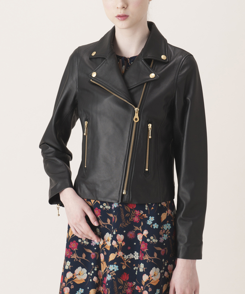 BLUE LABEL CRESTBRIDGE（ブルーレーベルクレストブリッジ）の「レザー