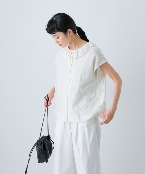 新品タグ付き アーバンリサーチ かぐれ フリルネックブラウス ネイビー