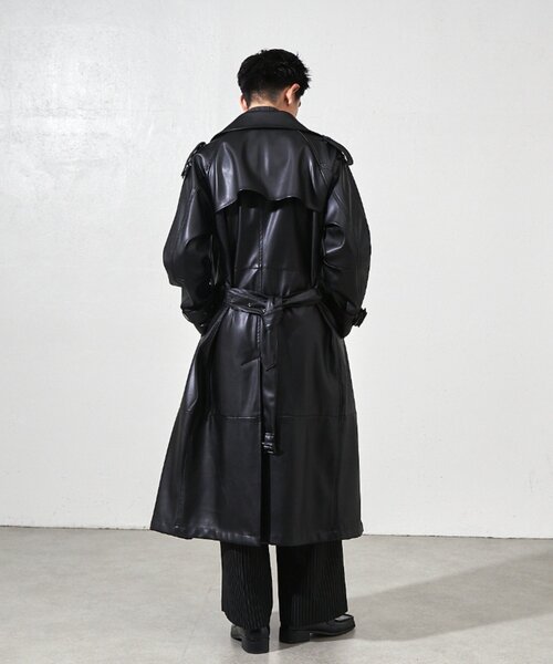 Lui's（ルイス）の「シンセティックレザートレンチコート（その他
