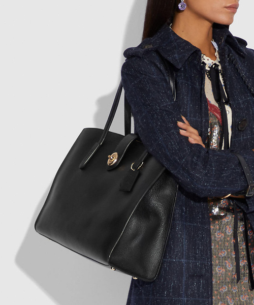 COACH（コーチ）の「【コーチ】ターンロック チャーリー キャリー