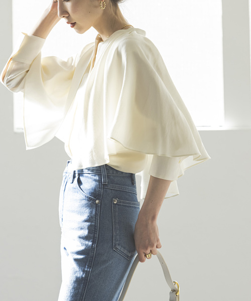 Noble（ノーブル）の「シルキークロスケープブラウス（シャツ/ブラウス