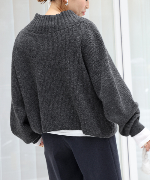 Deuxieme Classe（ドゥーズィエムクラス）の「*OLBIAアゼVネック プル