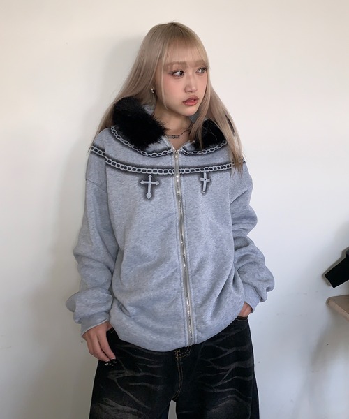 lilful（リルフル）の「Y2K クロスネックレスデザイン ファージップ