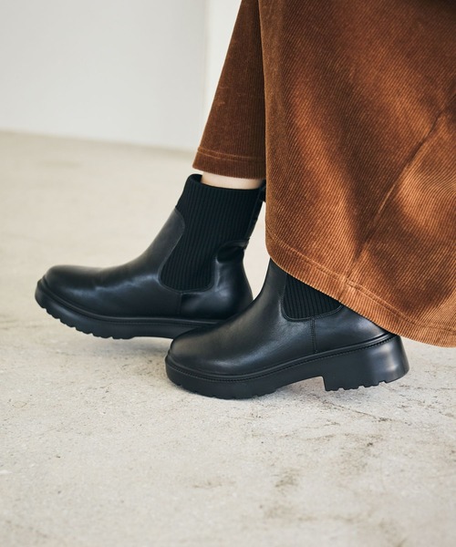 すうさん】YELLO 厚底ニットブーツ YELLO / SOY DOUBLE SNEAKER SHORT