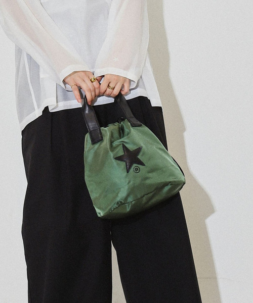 CONVERSE TOKYO（コンバーストウキョウ）の「サテンバルーンバッグ