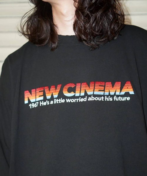 DAIRIKU（ダイリク）の「【DAIRIKU / ダイリク】NEW CINEMA Tee（T