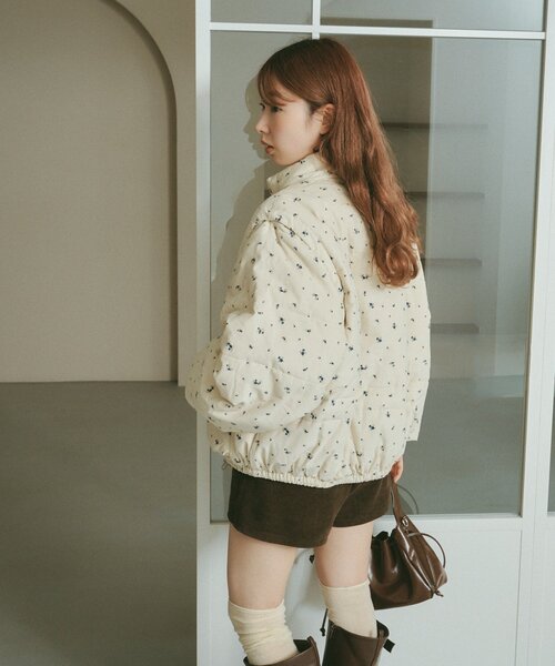 Kastane（カスタネ）の「【袖取り外し可/無地&花柄】コーデュロイ中綿