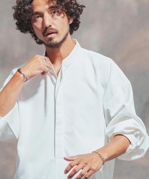 Jih Nunc（ジーヌンク）の「ms5387- バンドカラー比翼プルオーバー