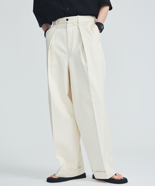 markaware（マーカウェア）の「PLEATED WIDE TROUSERS（スラックス