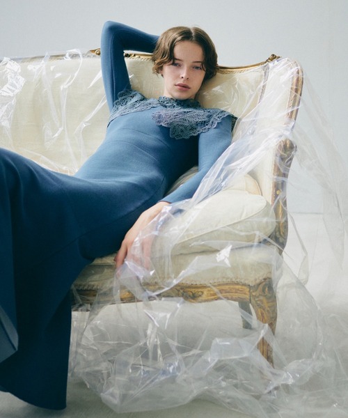 SNIDEL（スナイデル）の「ビッグレースカラーニットワンピース