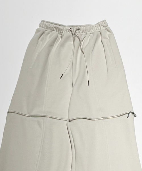 PRANK PROJECT（プランクプロジェクト）の「ファスナースリットリブ