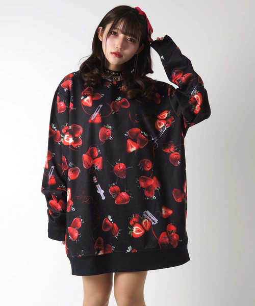 TRAVAS TOKYO（トラバス トウキョウ）の「Ribbon berry hoodie/総柄