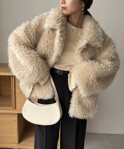 CAPRICIEUX LE'MAGE（カプリシューレマージュ）の「エコファーコート