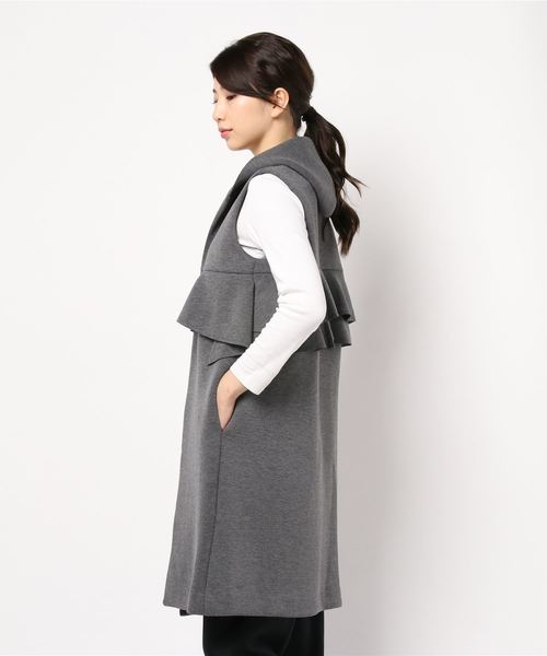 HERENCIA（ヘレンチア）の「バックフリルフード付きロングジレ（ベスト