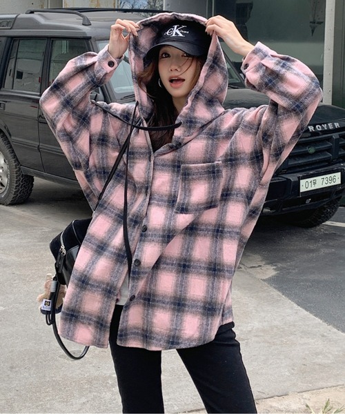 AMAJI（アマジ）の「レトロチェックフード付きシャツ（シャツ/ブラウス