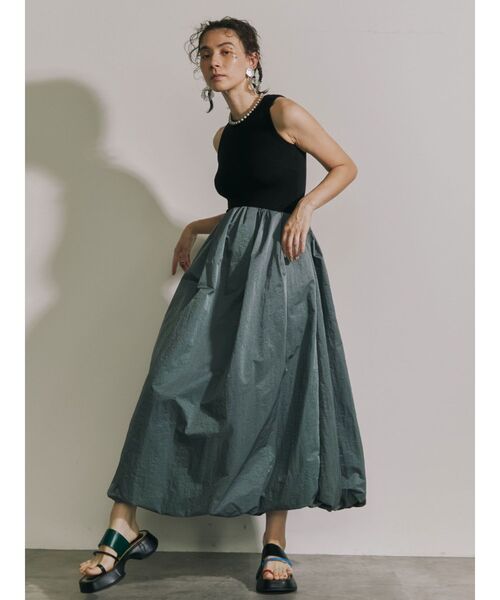 UN3D.（アンスリード）の「カットドッキングバルーンワンピース