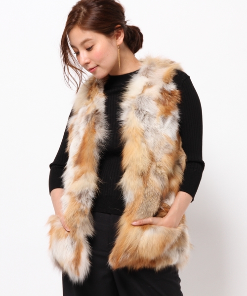 ベージュ系ファー ノーカラーベスト グレースコンチネンタル フェイク