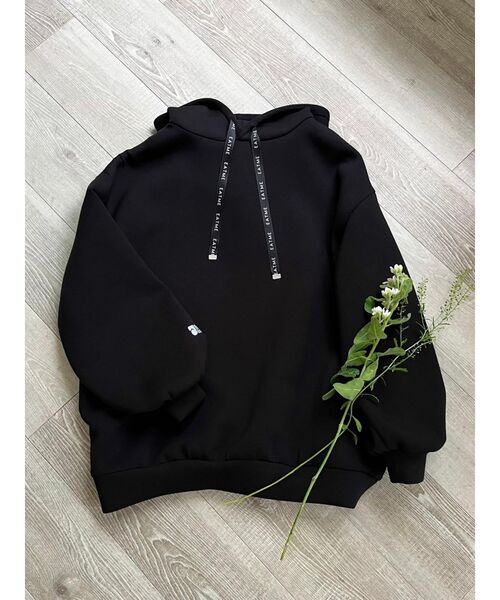 EATME（イートミー）の「【EATME×ENAKO】ロゴ刺しゅうパーカー