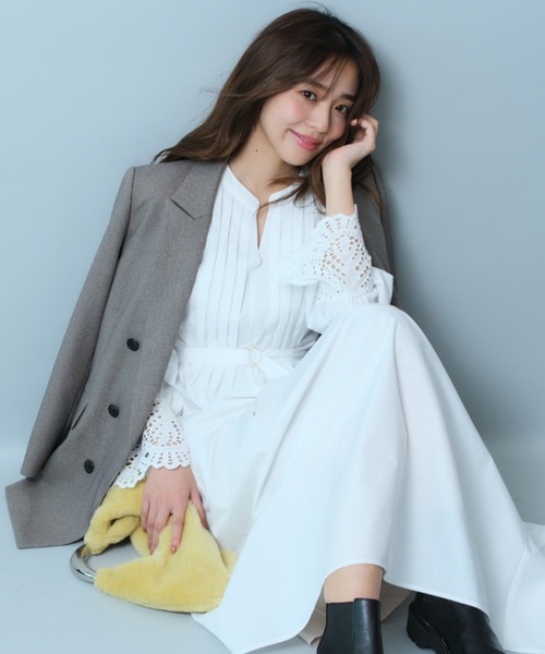 JUSGLITTY（ジャスグリッティー）の「刺繍カフスシャツワンピース