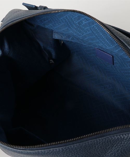 FURLA（フルラ）の「イカロ L メッセンジャーバッグ（メッセンジャー