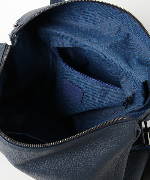 FURLA（フルラ）の「イカロ L メッセンジャーバッグ（メッセンジャー