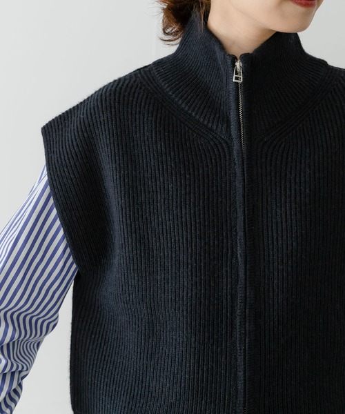 URBAN RESEARCH（アーバンリサーチ）の「ZIPUP畦ニットベスト（ニット