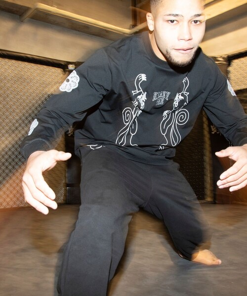 RVCA（ルーカ）の「限定展開 RVCA/ルーカ KRAZY BEE SURF LS