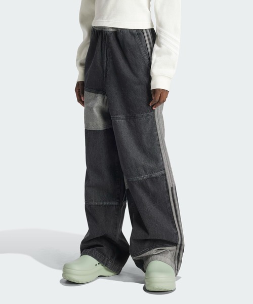 adidas（アディダス）の「KSENIASCHNAIDER パッチワークジーンズ