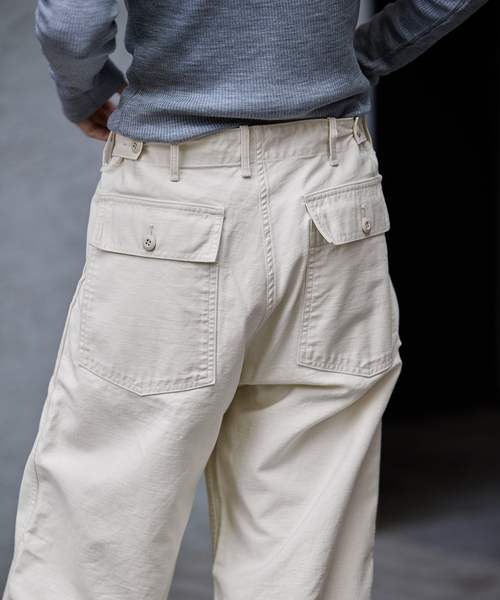 FRAMeWORK（フレームワーク）の「ムラバックサテンベイカーパンツ